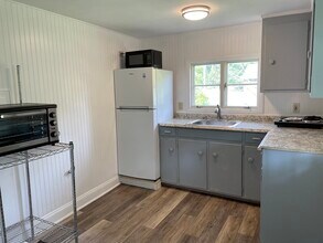 159 Kendall Ave in Ithaca, NY - Foto de edificio - Building Photo