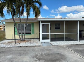 311 Tudor Dr in Cape Coral, FL - Building Photo