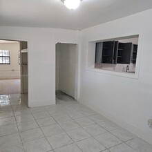 1815 NW 88th Terrace in Miami, FL - Building Photo - Building Photo