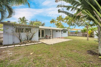 4730 NE 18th Ter in Fort Lauderdale, FL - Foto de edificio - Building Photo