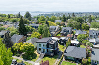 2521 7th Ave W in Seattle, WA - Foto de edificio - Building Photo