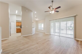 919 SW 15th Pl in Cape Coral, FL - Building Photo - Building Photo