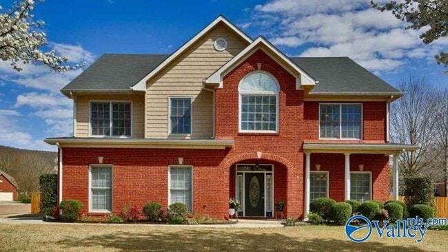 property at 129 Cannes Dr SE