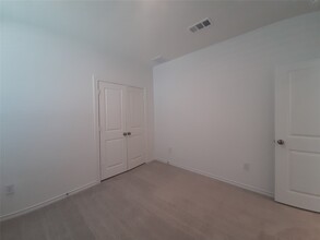 16026 Tangled Vine Ln in Conroe, TX - Building Photo - Building Photo