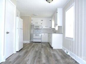 1500 Woodhill Ln in Charlotte, NC - Building Photo - Building Photo