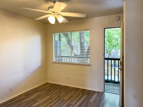 1010 W 23rd St in Austin, TX - Building Photo - Building Photo