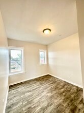 1245 N Karlov Ave in Chicago, IL - Building Photo - Building Photo