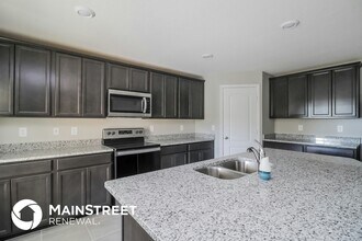 127 Tulip Ln in Poinciana, FL - Building Photo - Building Photo