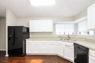 3702 Knights Bridge Dr in Rowlett, TX - Building Photo - Building Photo