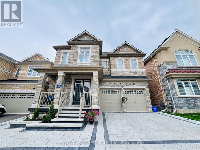 4056 Channing Cres in Oakville, ON - Building Photo - Building Photo