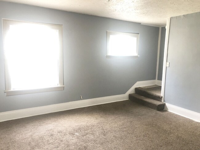 property at 1555 E 193rd St