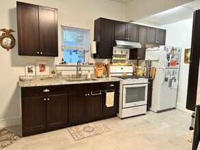 85 Leonard Ave, Unit 1 in East Providence, RI - Building Photo - Building Photo