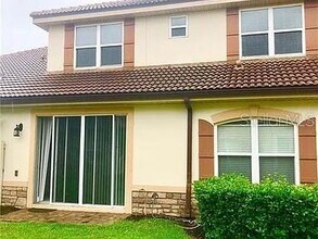 10640 Belfry Cir in Orlando, FL - Building Photo - Building Photo