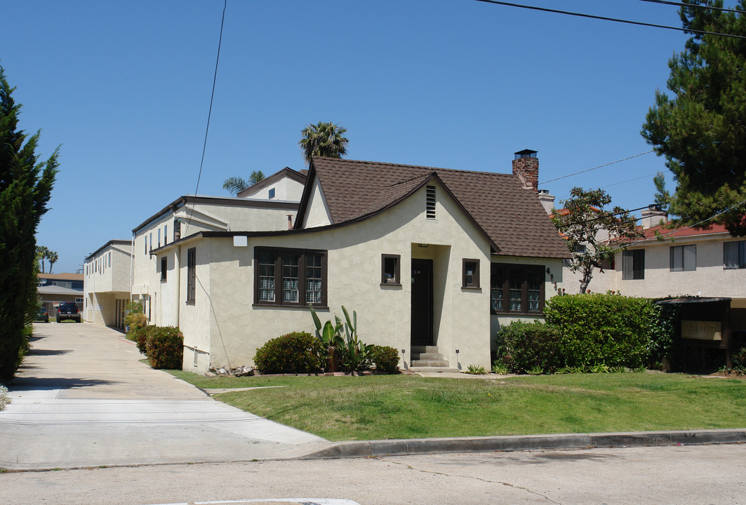 4118-4122 Jewell St in San Diego, CA - Building Photo