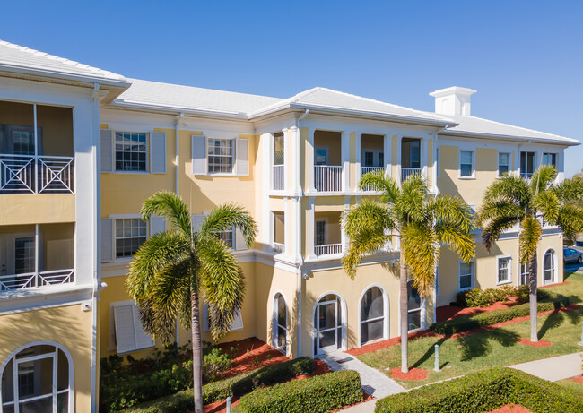 Regency Park: Senior Independent Living in Vero Beach, FL - Foto de edificio - Building Photo