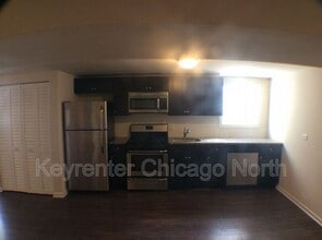 6052 N Mozart St in Chicago, IL - Building Photo - Building Photo