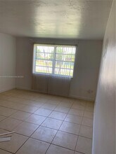 1370 NE 119th St in Miami, FL - Building Photo - Building Photo