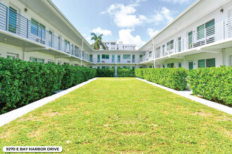 Infinity in Bay Harbor Islands, FL - Foto de edificio - Building Photo