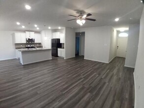 310 Tapaderos Path in Killeen, TX - Building Photo - Building Photo