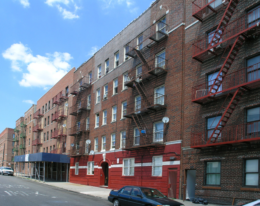 1526 Beach Ave in Bronx, NY - Building Photo