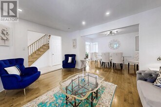 23 Heatherton Way in Vaughan, ON - Building Photo - Building Photo