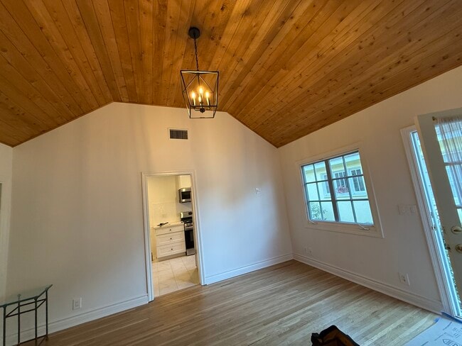 9016 Rangely Ave, Unit Bungalow B, Unit Bungalow B