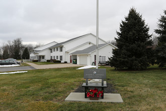 Creekwood Apartments in Albion, NY - Building Photo - Building Photo