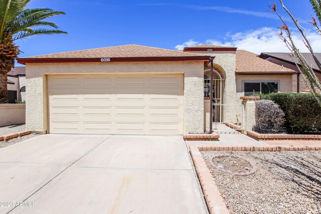 property at 6016 W Desert Cove Ave