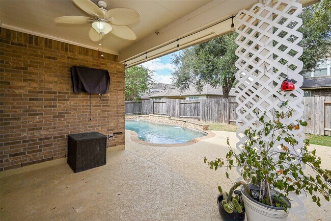 24730 Crystal Leaf Ln in Katy, TX - Foto de edificio - Building Photo