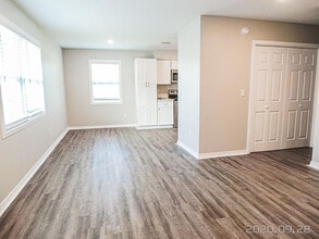 723 S Berthe Ave in Panama City, FL - Foto de edificio - Building Photo