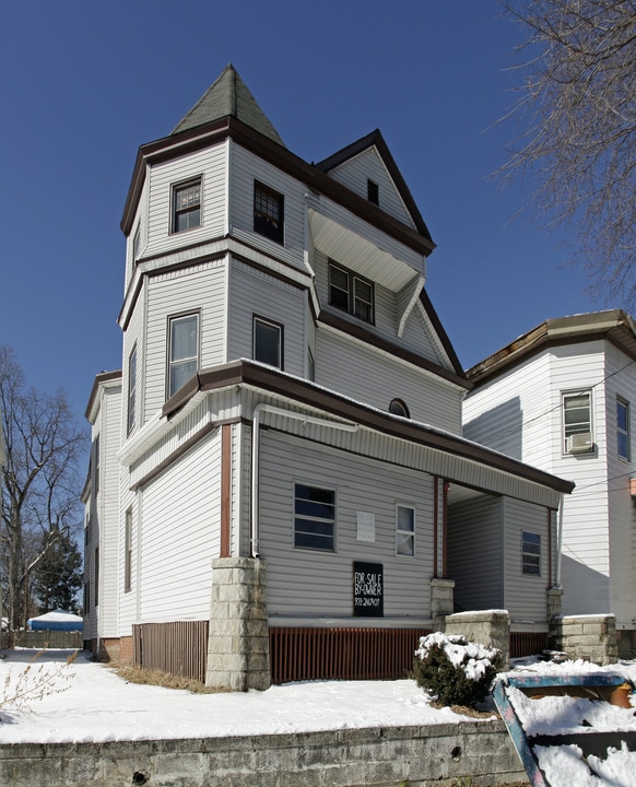 161 Lexington Ave in Passaic, NJ - Foto de edificio