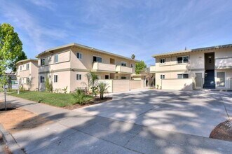 Ravenscourt Heights in San Jose, CA - Foto de edificio - Building Photo