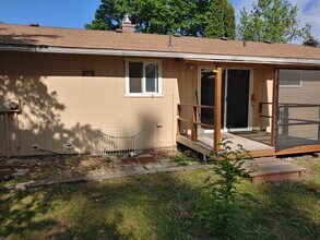 3408 Belmont Rd in Coeur d'Alene, ID - Building Photo - Building Photo
