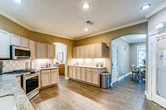 3715 Slocom Dr in Katy, TX - Foto de edificio - Building Photo