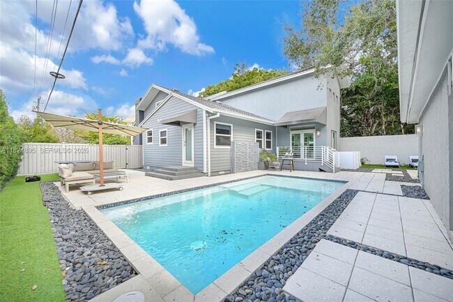 150 NE 50th St in Miami, FL - Building Photo - Building Photo