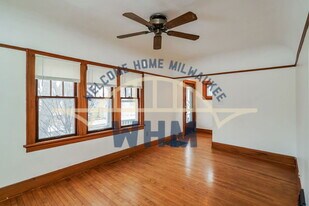 1603 E Hampshire St in Milwaukee, WI - Building Photo