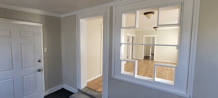 8120 Orchard Ave in Warren, MI - Building Photo - Building Photo