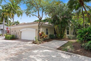 7719 Azalea Ct in West Palm Beach, FL - Building Photo