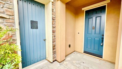 32317 Turner Ln in Temecula, CA - Building Photo - Building Photo