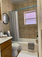 22 Cadillac St in Pontiac, MI - Building Photo - Building Photo