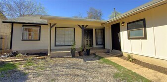 10708 Lanshire Dr in Austin, TX - Building Photo