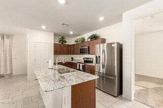 1017 S 7th St, Unit FL3-ID2471A in Avondale, AZ - Building Photo - Building Photo