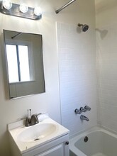 2329 Crenshaw Blvd in Los Angeles, CA - Building Photo - Building Photo