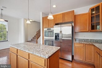 9074 Belo Gate Dr in Manassas Park, VA - Building Photo - Building Photo