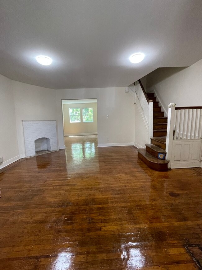 property at 614 E Brinton St