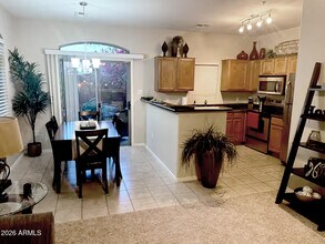 17365 N Cave Creek Rd in Phoenix, AZ - Building Photo - Building Photo