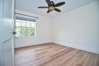 73 Admirals Ct in Palm Beach Gardens, FL - Foto de edificio - Building Photo