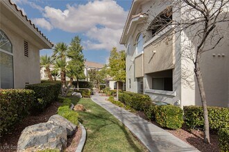 10109 Jacob Pl in Las Vegas, NV - Foto de edificio - Building Photo