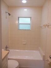 1727 Pine Ave in DeLand, FL - Building Photo - Building Photo