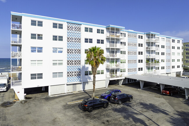 Sandpiper Towers in Satellite Beach, FL - Building Photo - Building Photo